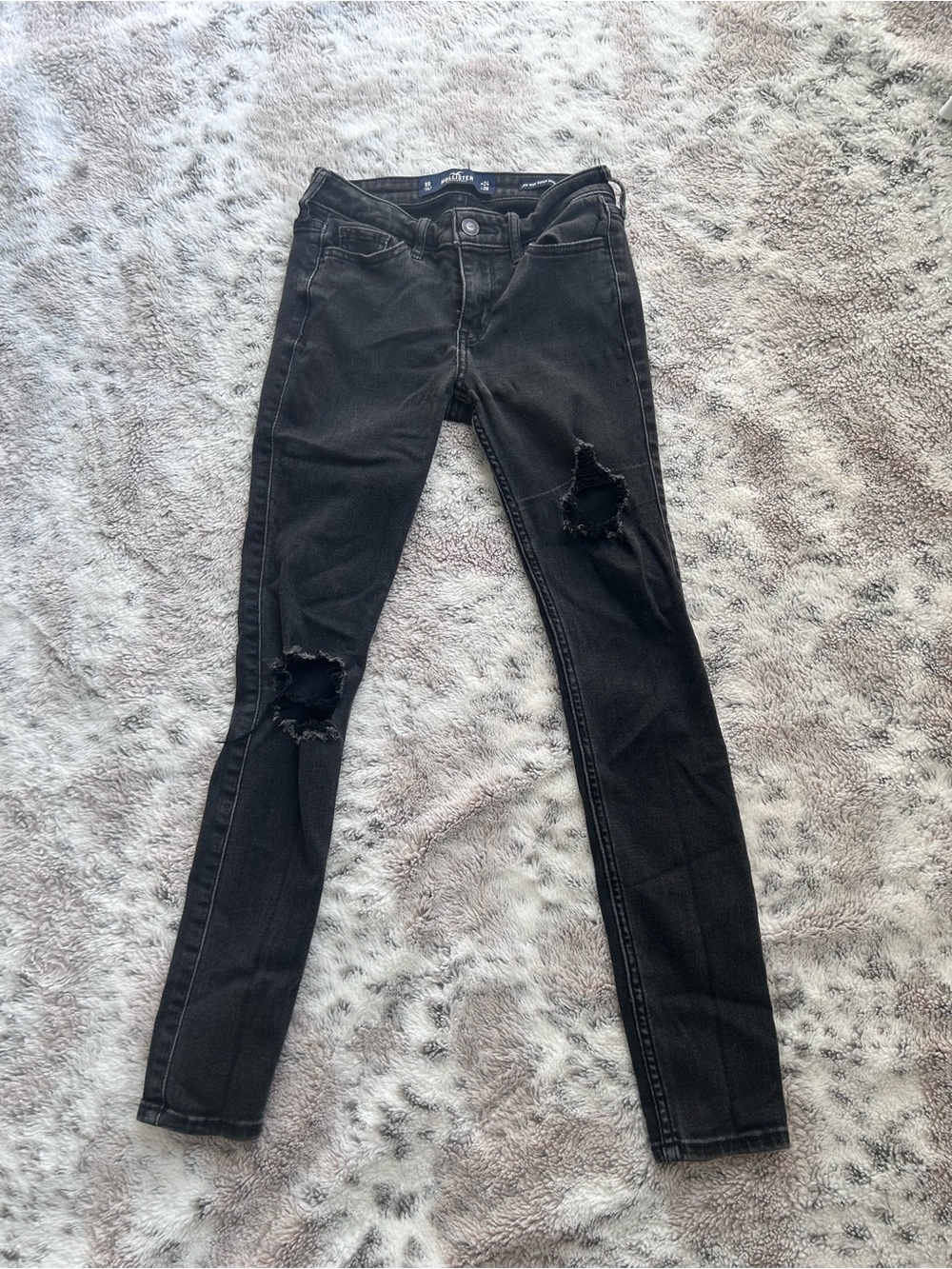 Hollister Black Low Rise Super Skinny Crop Jeans with Knee Rips Juniors Size OR